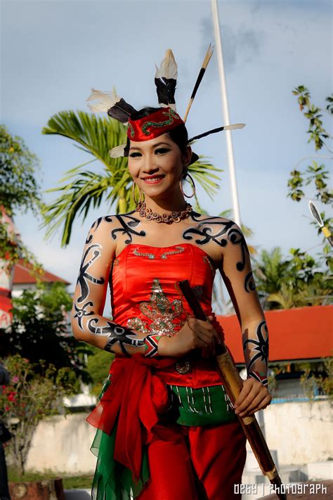 borneo girls.